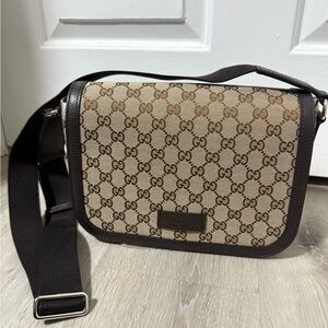 Gucci Signature Beige and Dark Brown Crossbody Bag